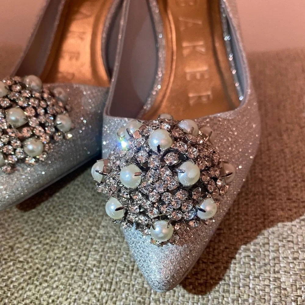 Ted Baker Darlill Metallic Brooch Heel Pump Silver Ted Baker London - Picture 1 of 16